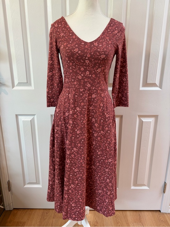 Pact Dresses & Skirts - Pact Pink/Red Western Floral Fit & Flare 3/4 Sleeve V-Neck Dress Size S